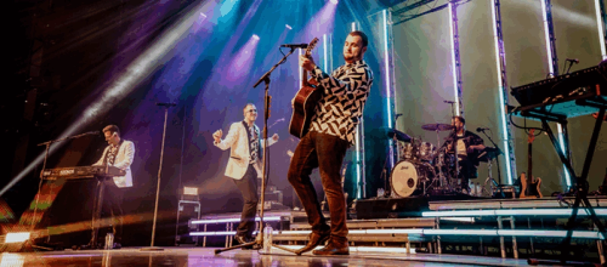 Bee Gees by MainCourse
